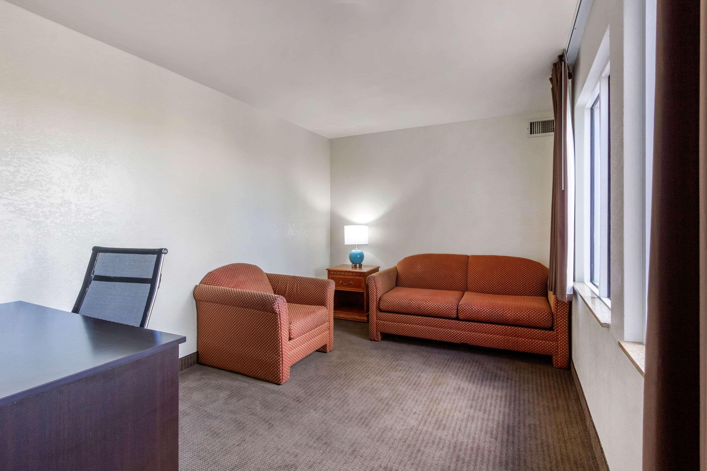 Sleep Inn Near Busch Gardens - Usf Temple Terrace Eksteriør billede