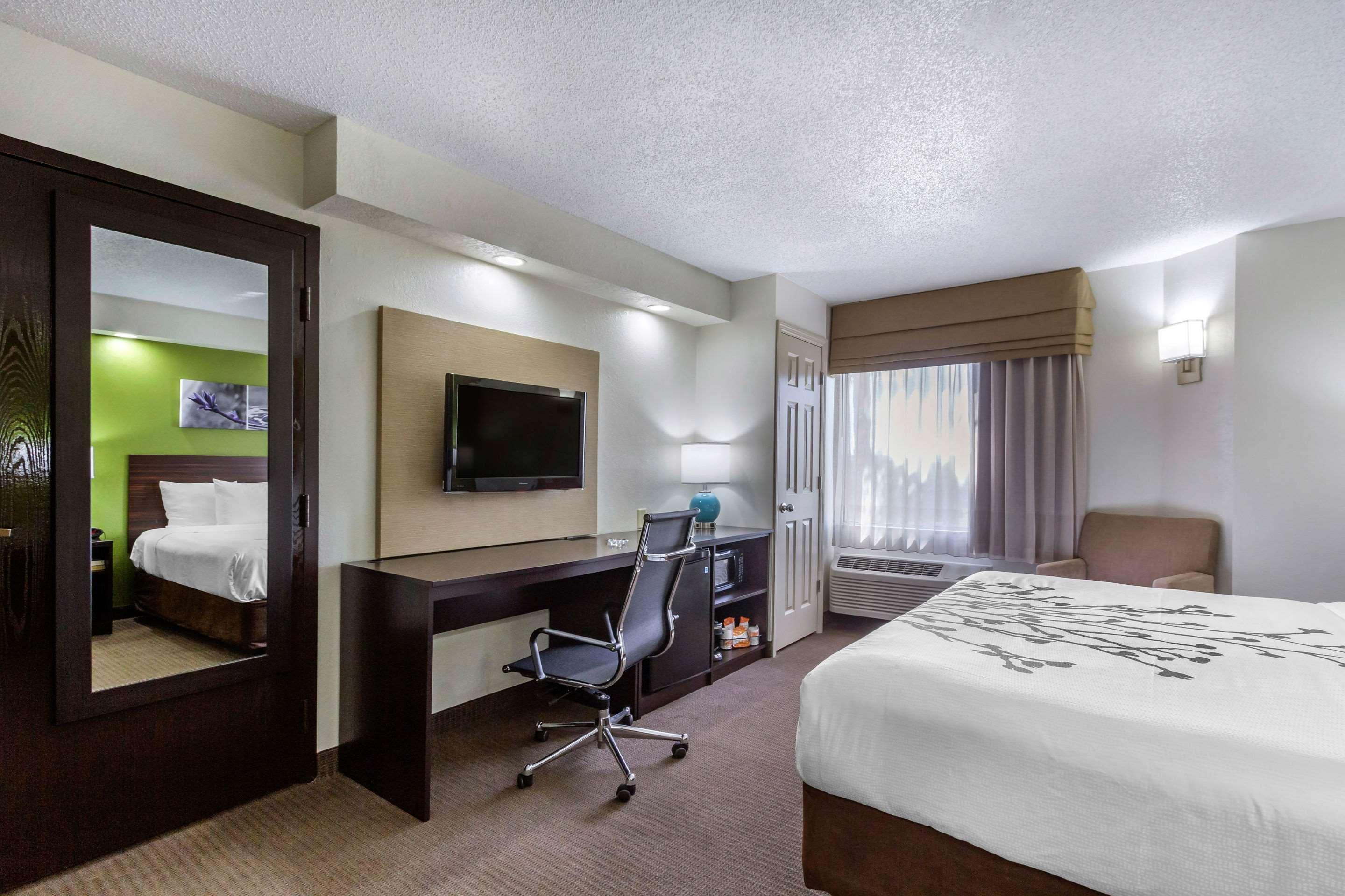 Sleep Inn Near Busch Gardens - Usf Temple Terrace Eksteriør billede